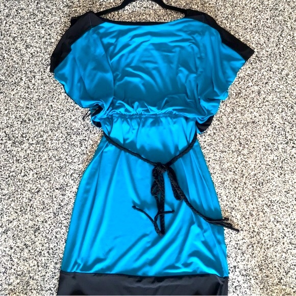 Sangria ✦ Two-tone Open Sleeve Dress (size 6) - Picture 1 of 6